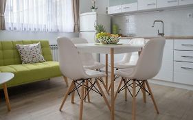 Apartment Vir