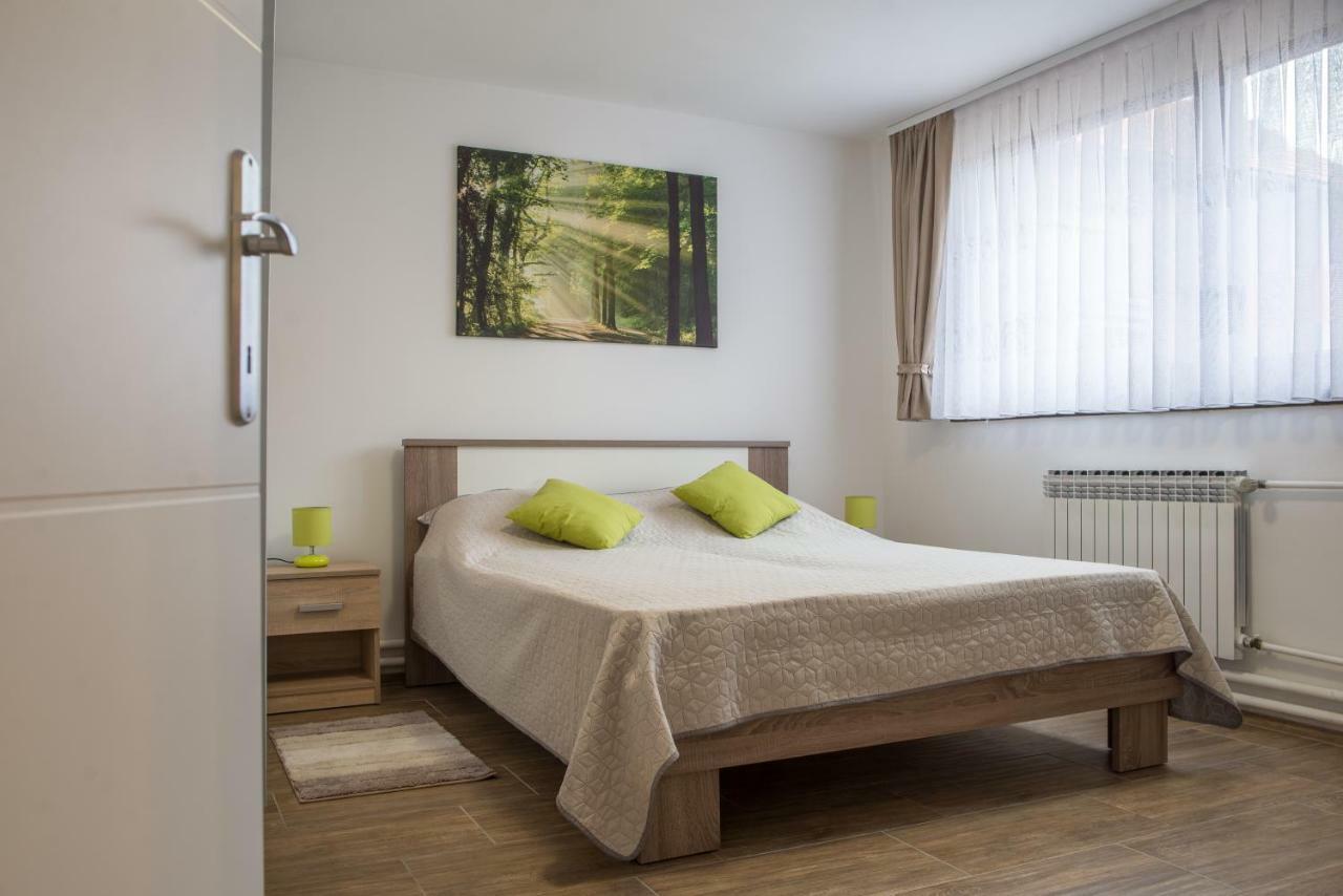 Apartment Vir Karlovac Exteriér fotografie